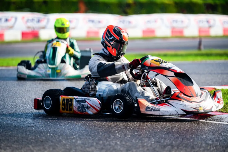 EKS kart in close competition